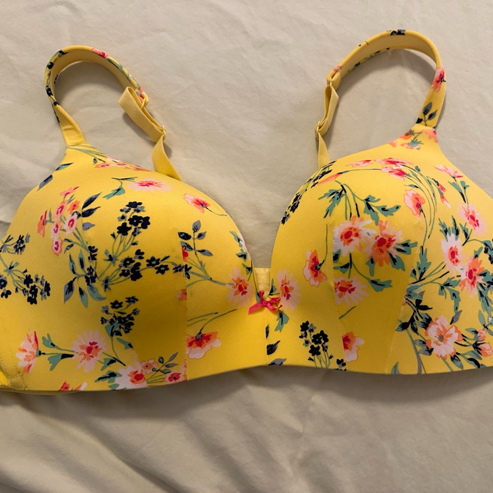 Cacique push-up bra.  Size 46B